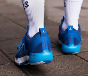 Giay Nike Air Jordan XXXVII Low PF 'Blue' DV9908-401