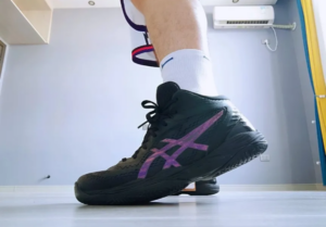 Giay Asics Gelhoop V14 'Black' 1063A050-001