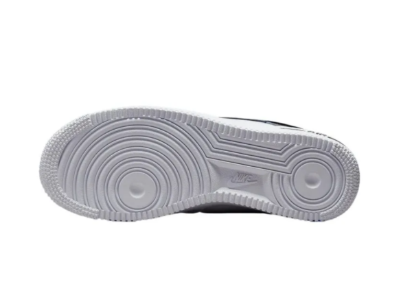 Giay Nike Air Force 1 '07 'White Black' DQ7570-400