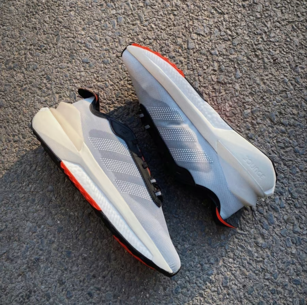Giay Adidas Avryn 'Core Black' HP5969