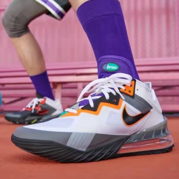 Giày Nike LeBron 18 Low 'Air Max 95 Greedy' CV7562-100 - Ảnh 2