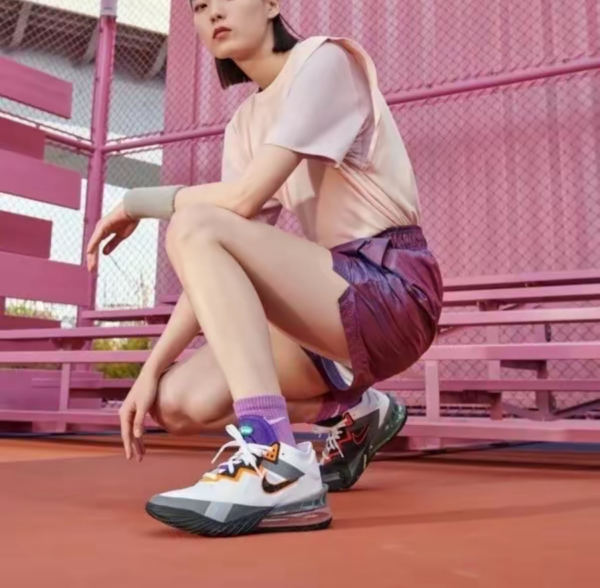 Giày Nike LeBron 18 Low 'Air Max 95 Greedy' CV7562-100 - Ảnh 3