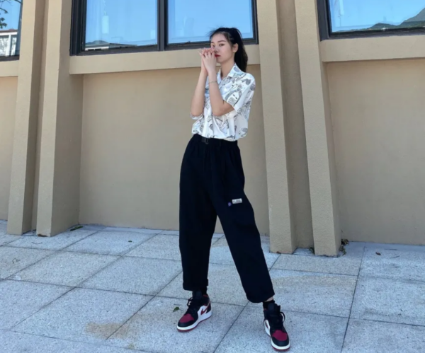 Giày Nike Air Jordan 1 Mid 'Bred Toe' 554725-066 - Ảnh 6