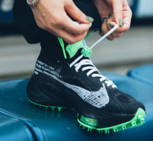 Giay Nike Air Zoom Tempo Next% Flyknit Off-White 'Black' CV0697-001