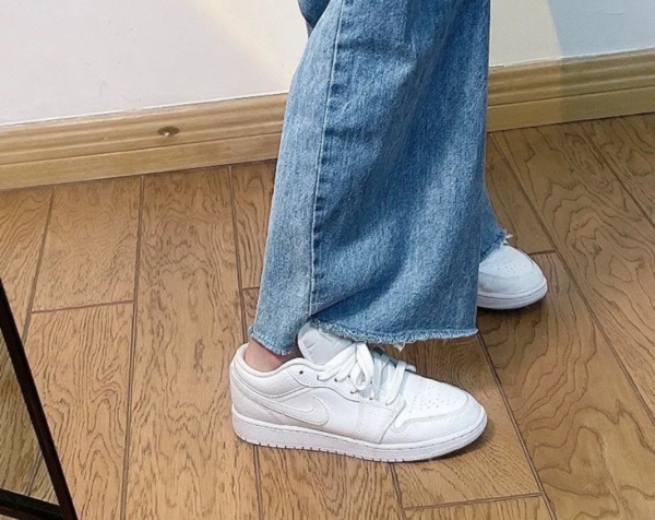 Giày Nike Air Jordan 1 Low 'All White' 553560-130 - Ảnh 5