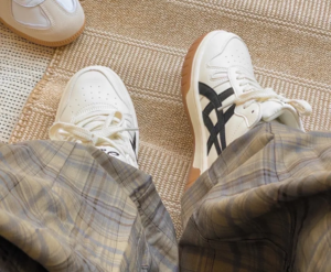 Giay Asics Court MZ 'Cream Black Gum' 1203A127-750