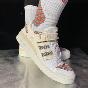 Alternative view of Giày Adidas Forum Low 'Beige' GX2174