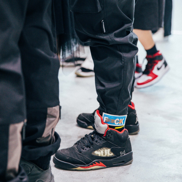 Giày Nike Supreme x Nike Air Jordan 5 Retro 'Black' 824371-001 - Ảnh 2