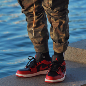 Alternative view of Giày Nike Air Jordan 1 Low 'Reverse Bred' 553558-606