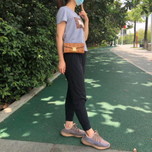 Alternative view of Giày Adidas Yeezy Boost 350 V2 Fade H02795