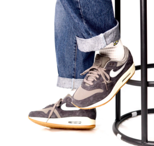 Giay Nike Air Max 1 Premium Crepe 'Soft Grey' FD5088-001