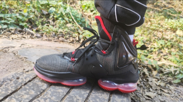 Giày Nike LeBron 19 'Bred' CZ0203-001 - Ảnh 3