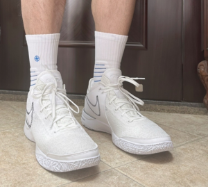 Giay Nike LeBron NXXT Gen EP 'White Metallic Silver' DR8788-101