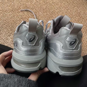 Giay Asics Gel 1090 V2 'Clay Grey Silver' 1203A254-020