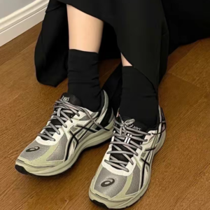 Giay Asics Jog 100S 2E Wide 'Sheet Rock Black' 1201A715-020