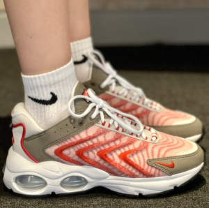Giay Nike Air Max TW 'Red Clay' DQ3984-002