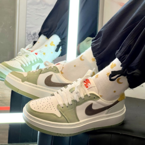 Giay Nike Air Jordan 1 Elevate Low SE ‘Horsehair Brown’ FD4326-121