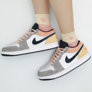 Giay Nike Air Jordan 1 Low SE ‘Flight Club’ DX4334-008