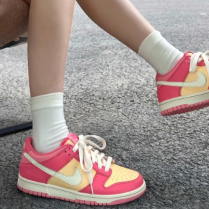 Giay Nike Dunk Low GS 'Strawberry Peach' DH9765-200