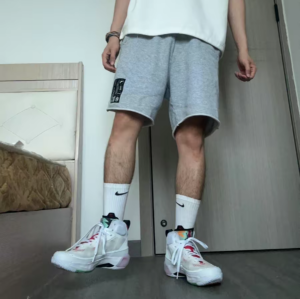 Giay Nike Air Jordan 37 'Hare' DD6958-160