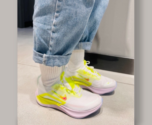 Giay Nike Zoom Fly 4 'White Barely Green' DN2658-101