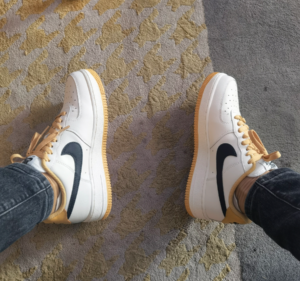 Giay Nike Air Force 1 Low 'Sail Gold' FD9063-101