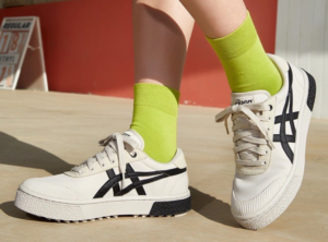 Giay Asics Court Trail 'Cream Black' 1203A364-021