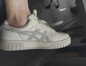 Giay Asics Court Mz 'Beige Grey' 1203A127-200