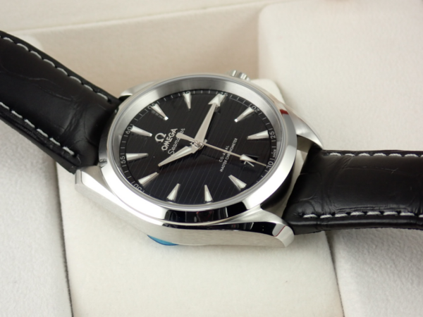 Đồng Hồ Omega Seamaster Aqua Automatic 'Black' 220-13-38-20-01-001 - Ảnh 3