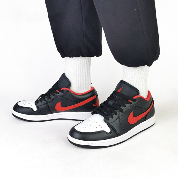 Giày Nike Air Jordan 1 Low 'White Toe' 553558-063 - Ảnh 4