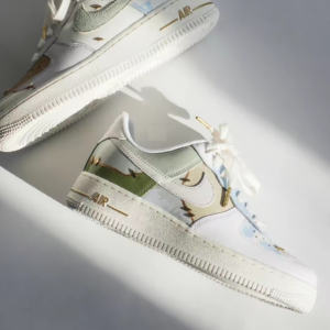 Giay Nike Air Force 1 'Premium Preservation of History' FB4957-111