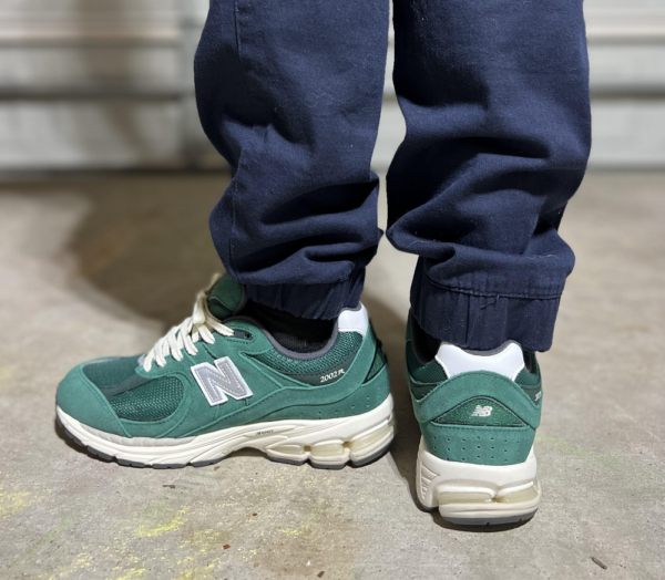 Giày New Balance 2002R 'Nightwatch Green' M2002RHB - Ảnh 3