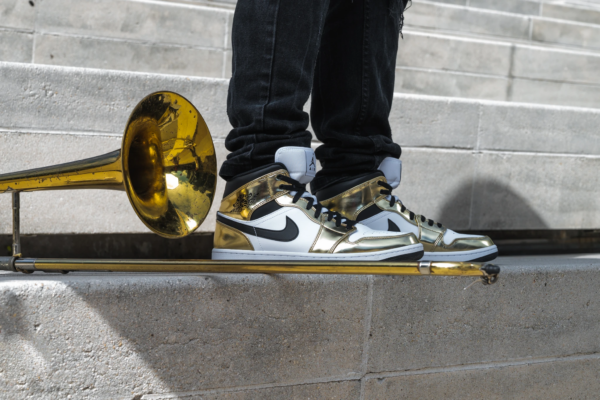 Giày Nike Air Jordan 1 Mid SE GS 'Metallic Gold' DC1420-700 - Ảnh 6