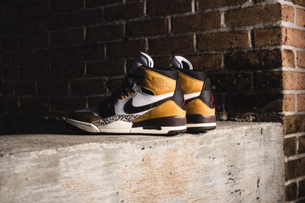 Giày Nike Air Jordan Legacy 312 'Rookie of the Year' AV3922-102 - Ảnh 3