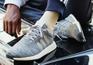Alternative view of Giày Adidas Sneakersnstuff x NMD R2 'Grey Melange' BY2789