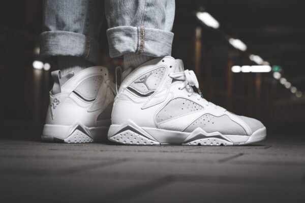Giày Nike Air Jordan 7 Retro 'Pure Platinum' 304775-120 - Ảnh 2