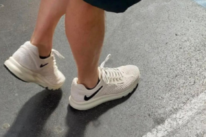 Giay Nike x Stussy Air Max 2013 'Fossil' DM6447-200