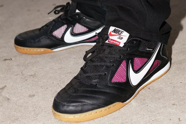 Giày Nike Supreme x Gato SB 'Black' AR9821-001 - Ảnh 3