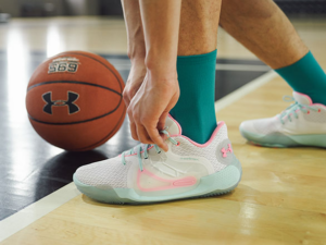 Alternative view of Giày Under Armour Anatomix Spawn 2 'White Pink' 3022626-104