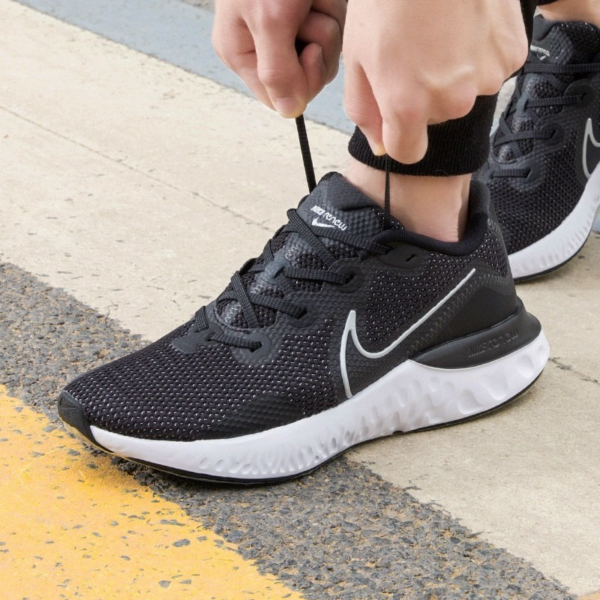 Giày Nike Renew Run 'Black Metallic Silver' CK6357-002 - Ảnh 2