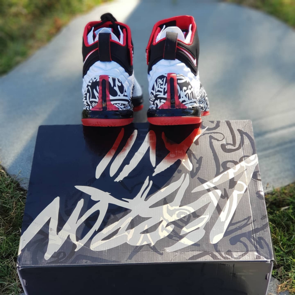 Giày Nike LeBron 17 'LeBron 4 Graffiti' CT6047-100 - Ảnh 3