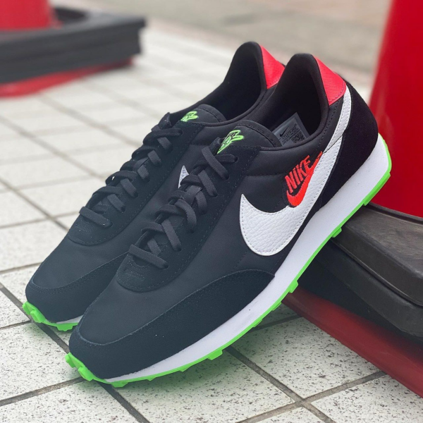 Giày Nike Wmns Daybreak SE 'Worldwide Pack Black Green Strike' CT1279-001 - Ảnh 2