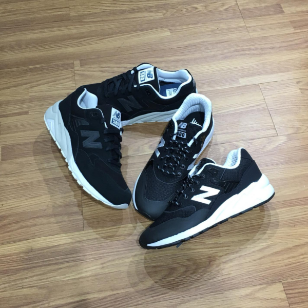 Giày New Balance 580 Black And White MRT580XI - Ảnh 4