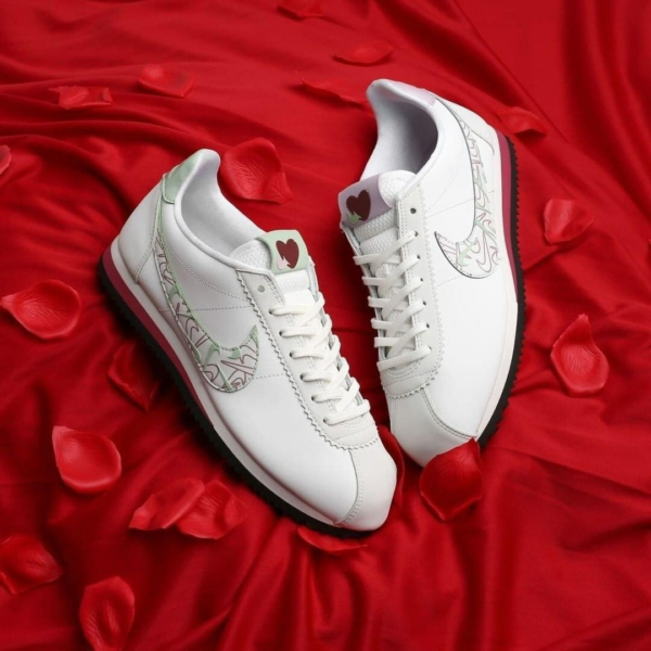 Giày Nike Wmns Classic Cortez SE 'Valentine' CI7854-100 - Ảnh 4