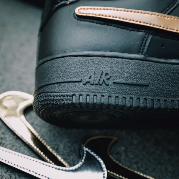 Giày Nike Air Force 1 Black Metallic Gold Removable Swoosh Pack AR7446-001 - Ảnh 7