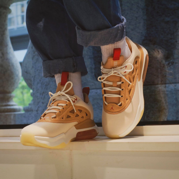 Giày Nike Wmns Jordan Air Max 200 XX 'Light Cream' CZ3573-281 - Ảnh 2