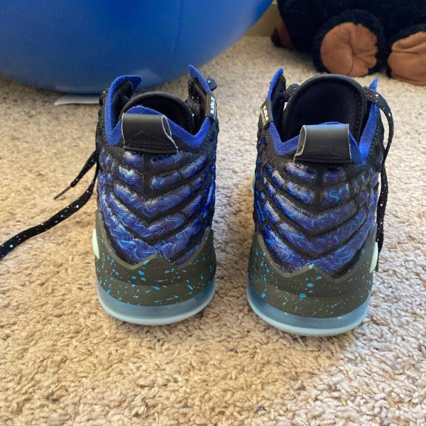 Giày Nike LeBron 17 GS 'Constellations' BQ5594-407 - Ảnh 5