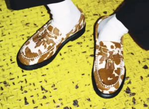 Giay Dr. Martens Penton Tassel Loafer 'Supreme Cow Print' 31373935