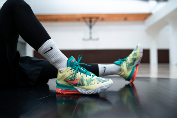 Giày Nike LeBron 18 Low EP 'LeBronold Palmer' CV7564-300 - Ảnh 5