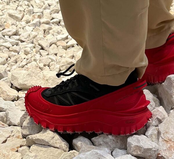 Giay Moncler Trailgrip GTX Low Trainers 'Black Red' H209B4M00120M2058P49
